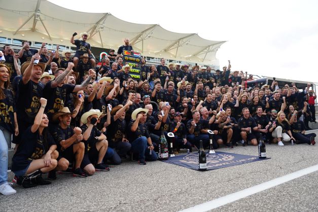 Verstappen Raih Podium di GP AS, Ini Rentetan Rekor di Belakangnya