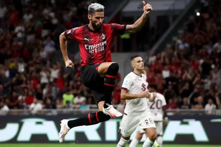 Giroud Cetak Gol Penentu Kemenangan AC Milan atas PSG