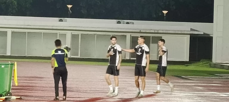 Tiba di Jakarta, Kevin Diks Langsung Gabung Latihan