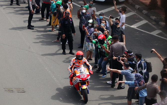 Pembalap MotoGP Sudah Tiba di Mandalika, Marc Marquez Dikawal Ketat