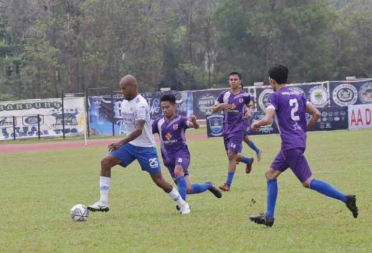Persib Bandung Pecundangi Batam Renggali 10-0 di Laga Uji Coba