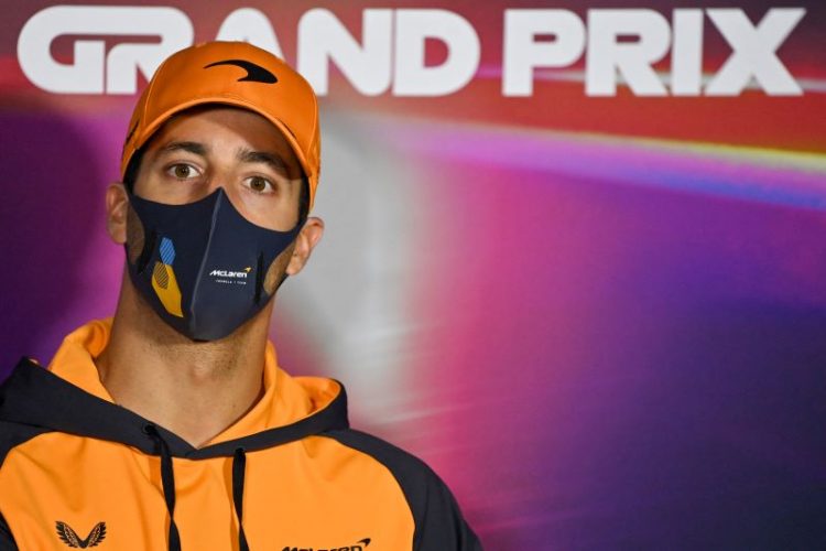 McLaren Depak Ricciardo, Buka Pintu untuk Piastri