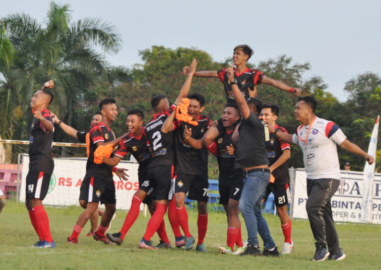 Kalahkan PS IKLA lewat Adu Penalti, Jenawi Marinir 10 Juara Liga Batam 2022