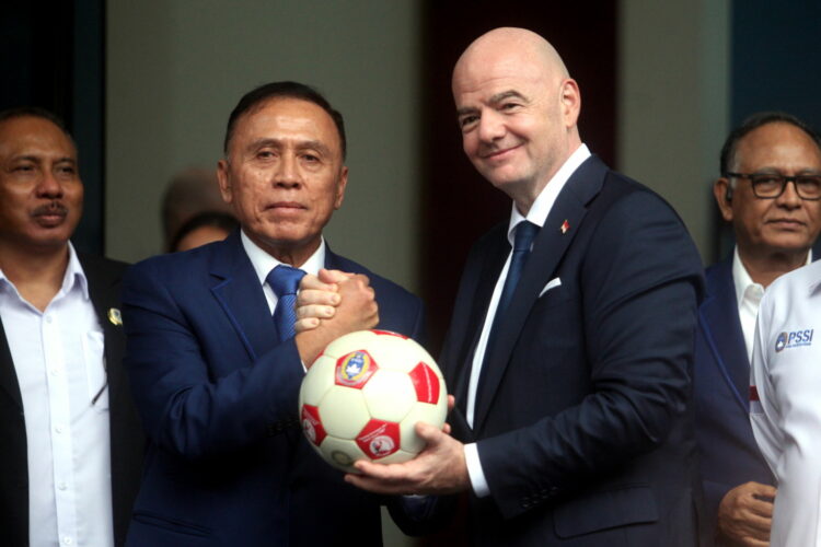 FIFA Lambat Balas Surat PSSI, Dali Tahir Kritik Infantino