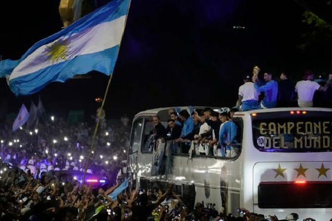 Timnas Argentina Disambut Meriah, Jalanan jadi Lautan Manusia