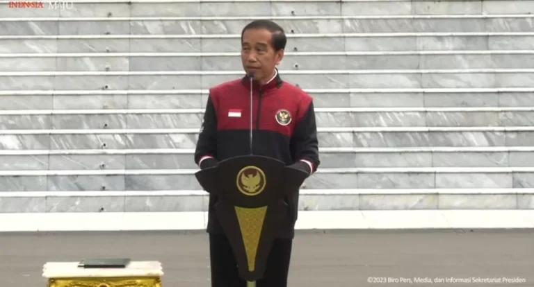 Lepas 599 Atlet ke SEA Games 2023, Jokowi Minta Indonesia Naik Peringkat