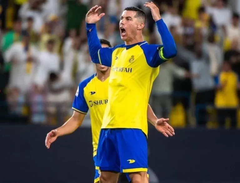 Ronaldo Menutup Pintu Kembali ke Eropa