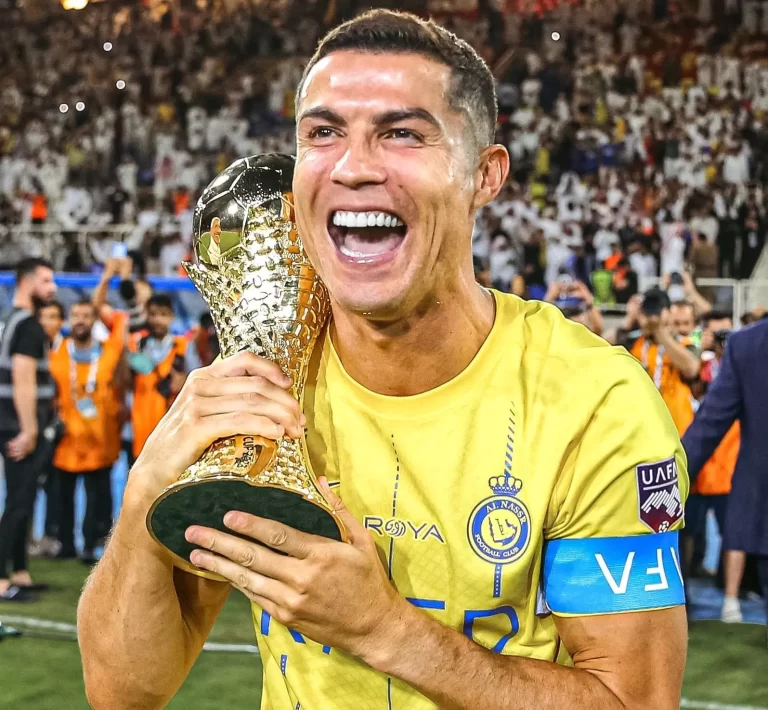 Ronaldo Rebut Juara Sekaligus Top Scorer