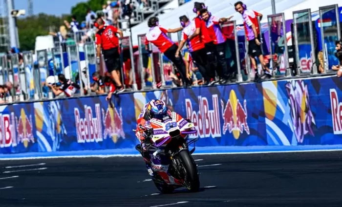 Jorge Martin Dominasi MotoGP San Marino, Bagnaia Nyaris Ditelikung Pedrosa