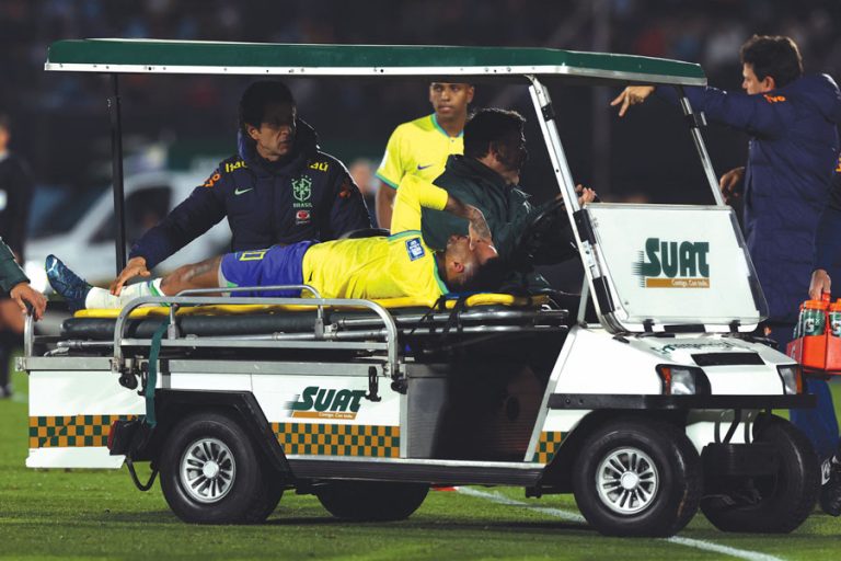 Cedera ACL-Meniskus, Neymar Harus Menepi Hampir Setahun