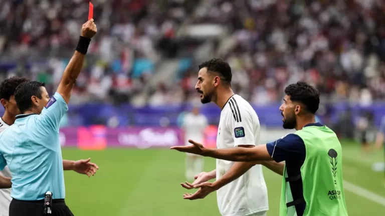 Dapat Kartu Merah Kontroversial, Irak Angkat Kaki dari Piala Asia 2023
