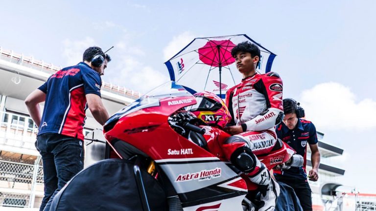 Pebalap Astra Honda Arbi Aditama Siap Taklukan Tantangan Kelas Dunia di GP Catalunya