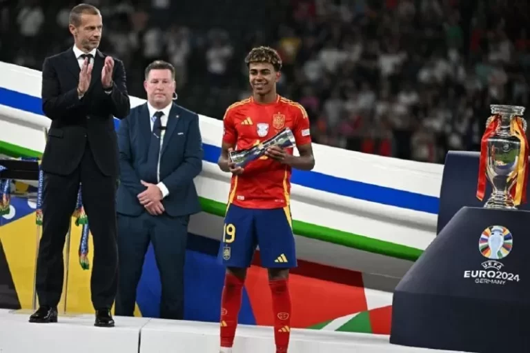 Hadiah Ultah Terbaik, Lamine Yamal Raih Penghargaan Pemain Muda Terbaik Euro 2024